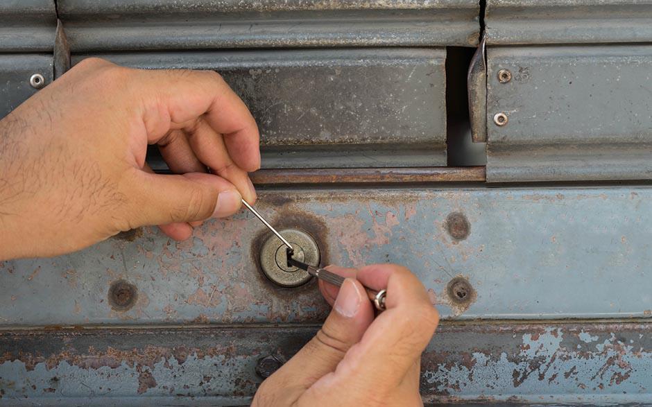 trouver un serrurier honnete Paray-Vieille-Poste