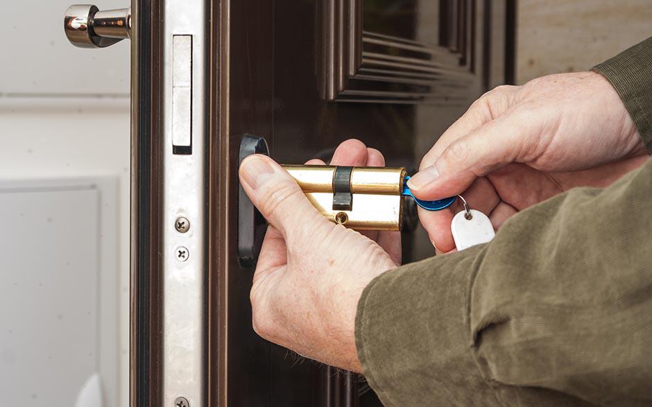 trouver un serrurier honnete Paray-Vieille-Poste